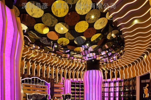 成都盖碗茶养生秘籍，休闲生活新选择(成都盖碗茶的现状是什么样的)